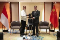 Sekretaris Daerah Jawa Tengah Sumarno bersama dengan Wakil Gubernur Fujian Zhao Zenglian. (ANTARA/HO-Pemprov Jateng)
