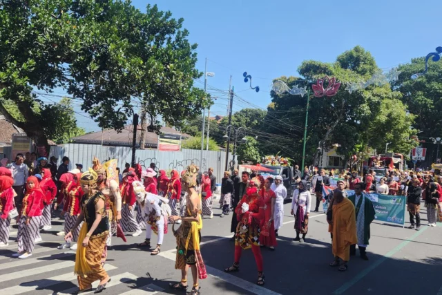 Kirab Hari Jadi ke-1276 Salatiga Meriah, Peserta Antusias